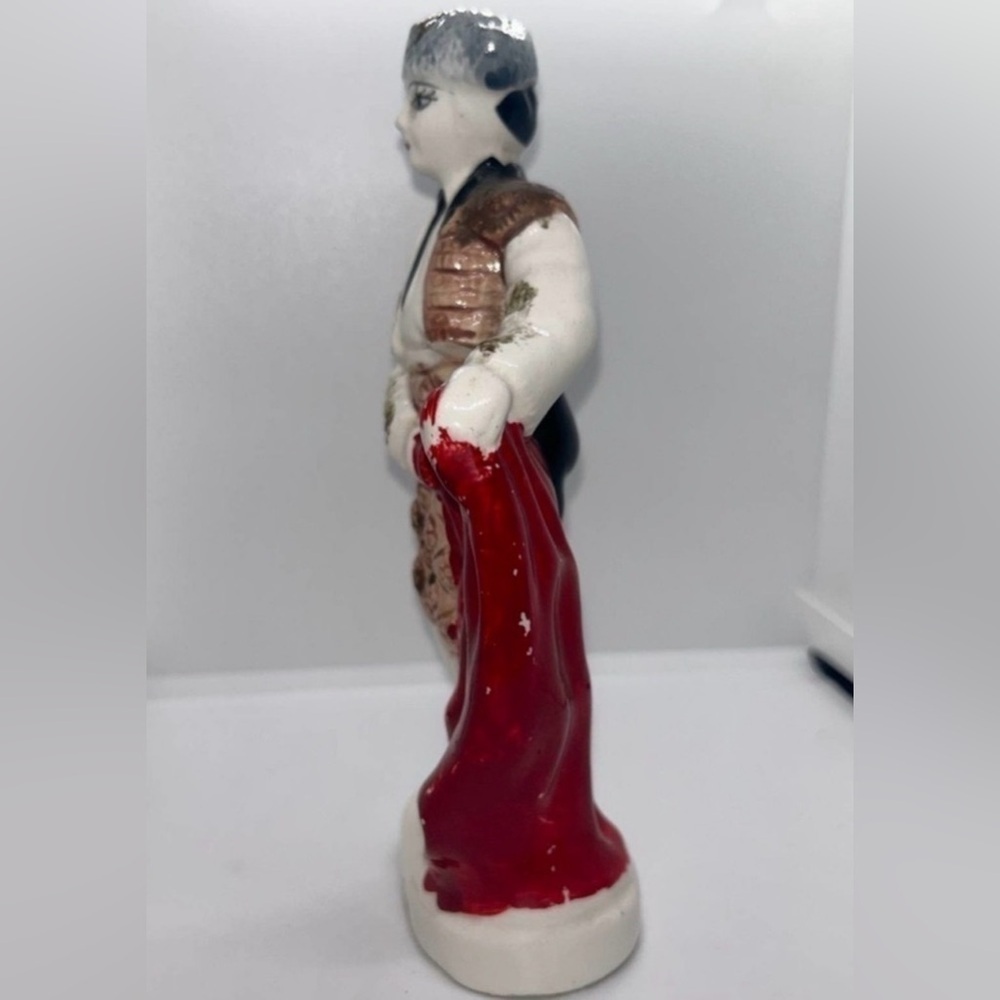 Vintage Mid Century Modern Matador Bullfighter Ceramic Figurine - Picture 4 of 9